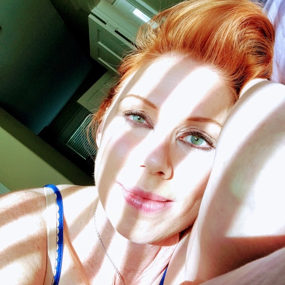 Meet your Posher, Jan - Picture 1 of 1